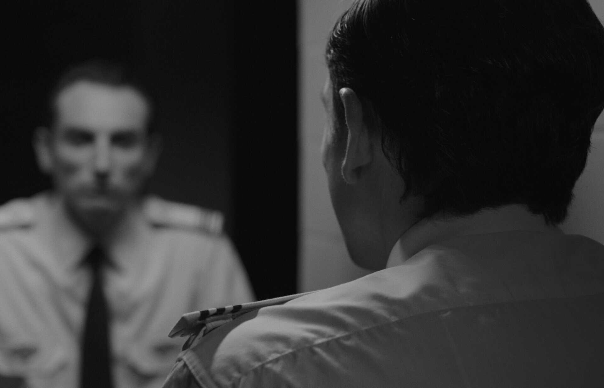 recensione hangar rojo – il fuori fuoco dell’orrore